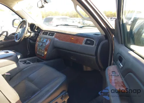 2008 Chevrolet Avalanche 1500 Lt z USA, uszkodzony, nr VIN 3GNEC12038G108207